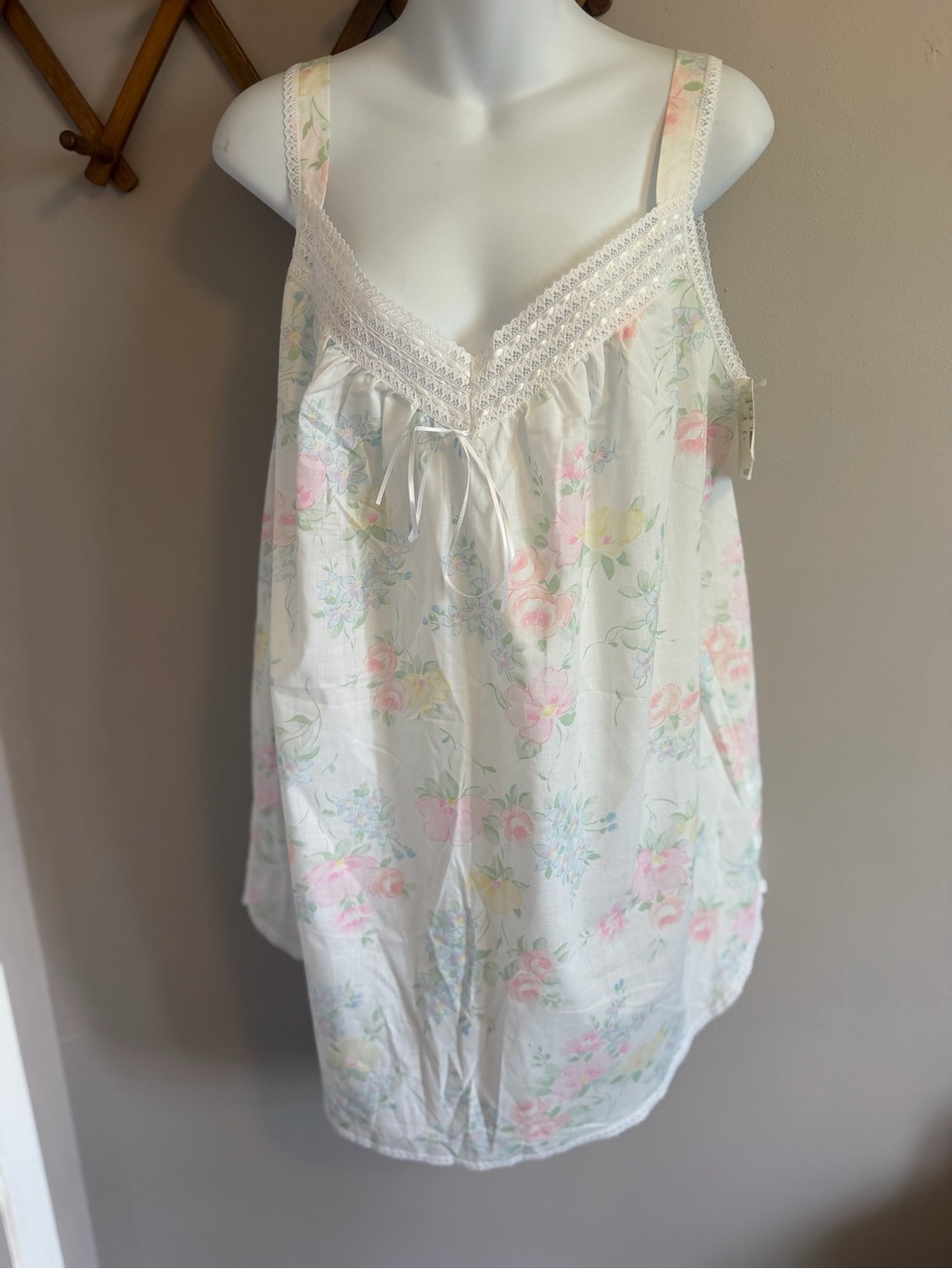 Vintage Deadstock Cachet Floral Lace Chemise Nightgown White M